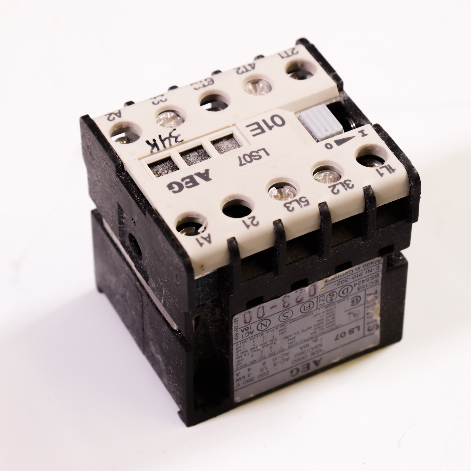 Kontaktori AEG LS07