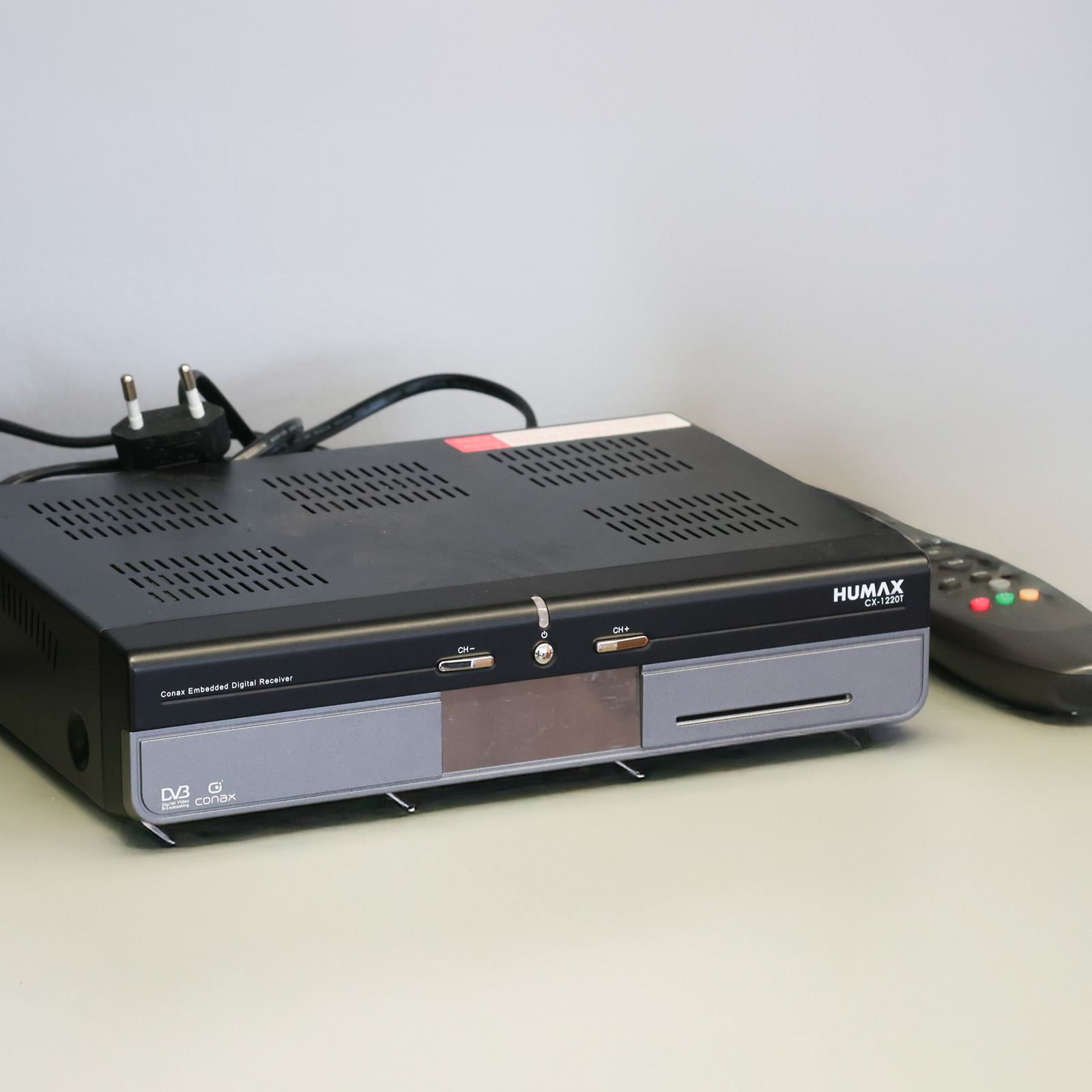 HUMAX CX-1201 Conax-digivastaanotin kaapeliverkkoon